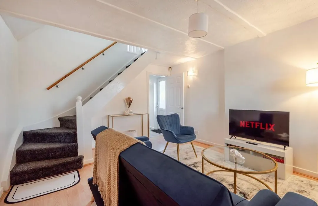 Entire Home With Free Parking Near Old Trafford, Media City & City Centre-1