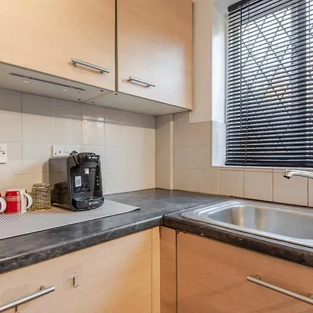 Entire Home With Free Parking Near Old Trafford, Media City & City Centre-2